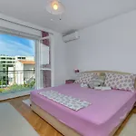 Apartman Manuela *