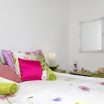 Manuela Apartment *