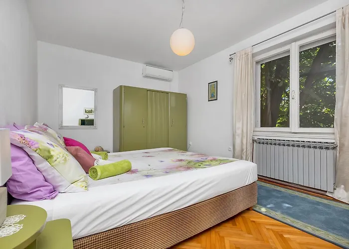 Manuela * Макарська