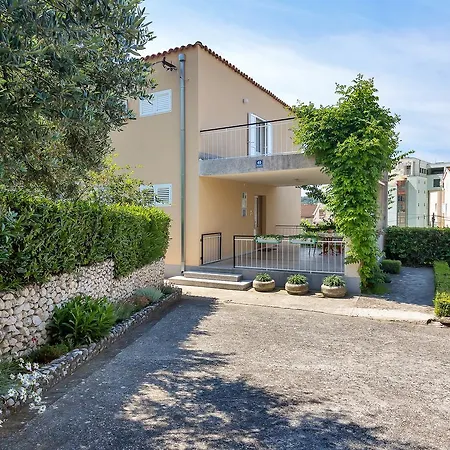 Manuela Apartament Makarska